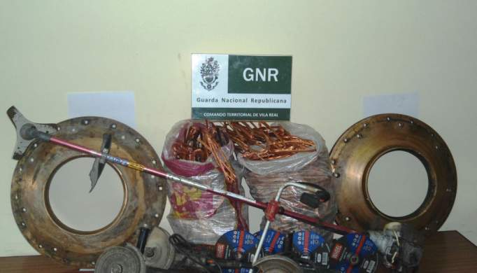 NIC da GNR de Chaves deteve três indivíduos em busca domiciliária