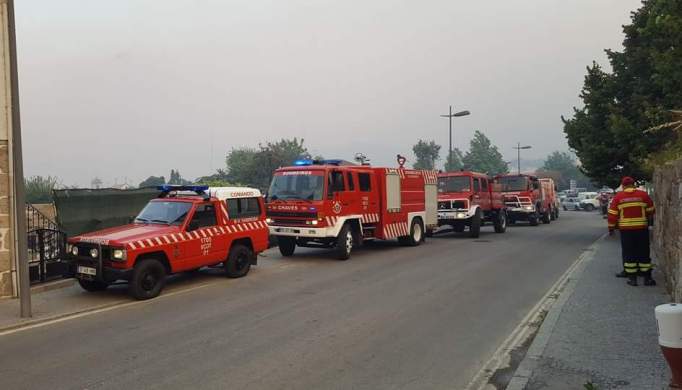 Bombeiros Voluntários Flavienses ajudam nos incêndios de Arouca